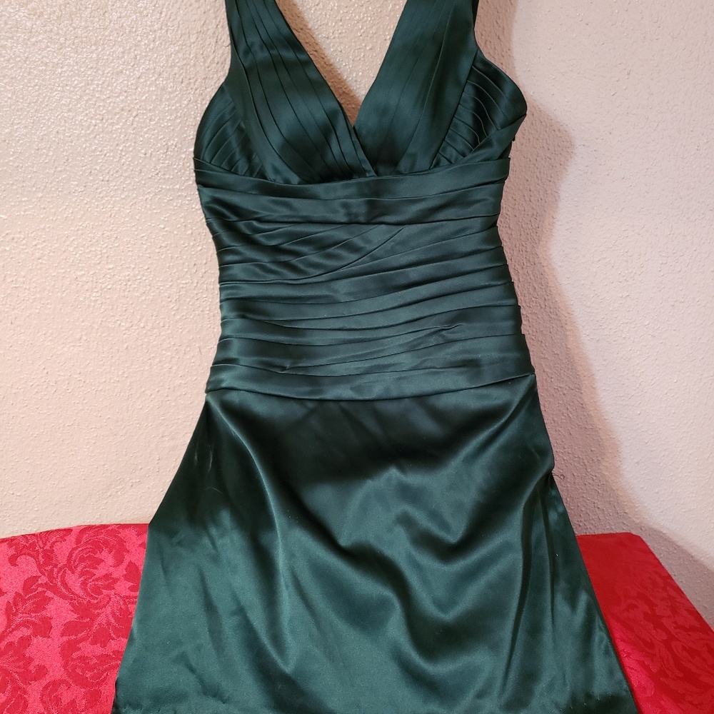 Mignon - women's formal knee length